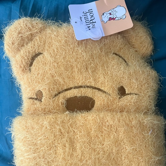 Winnie the Pooh hat - Picture 1 of 4
